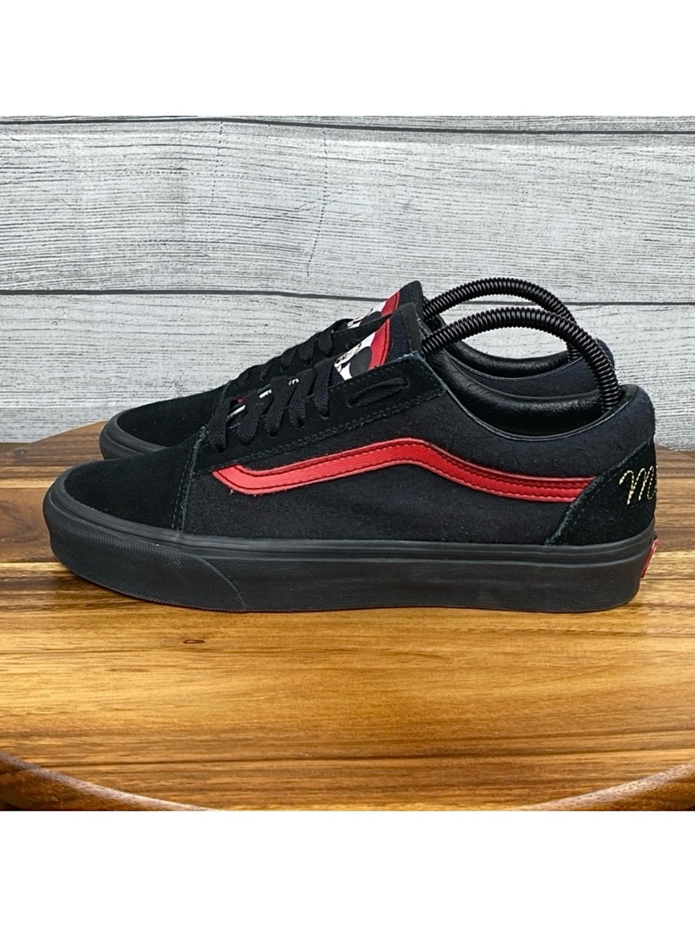 Vans Old Skool Disney Mickey Mouse Club Black Red Sneaker Women’s Shoe Size 9